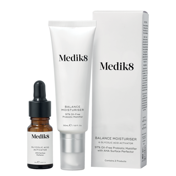 BALANCE MOISTURISER & GLYCOLIC ACID ACTIVATOR zabezpečuje matujúci efekt, ale taktiež eliminuje výskyt baktérií spôsobujúcich vznik akné.