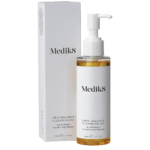 LIPID-BALANCE CLEANSING OIL má hodvábnu konzistenciu, ktorá sa krásne rozprestiera na pleti a v kombinácii s vodou utvára mliečnu emulziu.